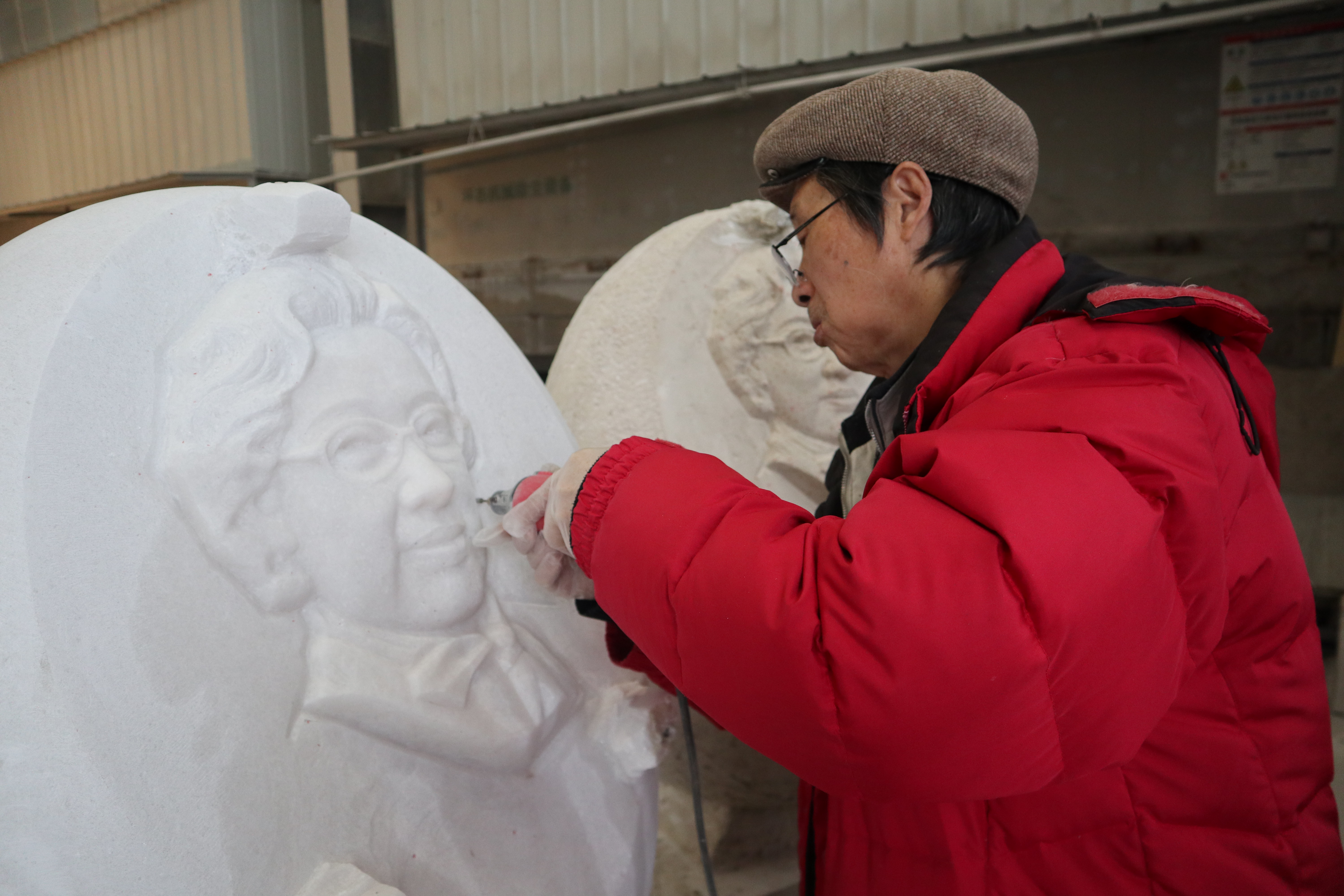 碑雕设计背后的情感与故事