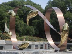 铜艺重生：碑雕与殡葬中的永恒之美