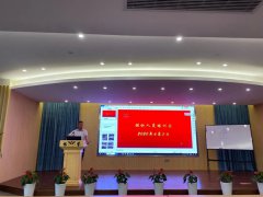 杨桂荣总裁亲自授课，设计培训会激发创意巧思